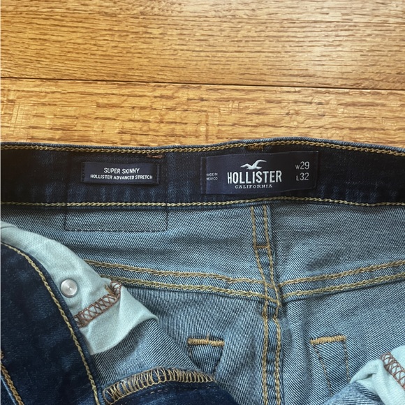 Hollister Super Skinny Jeans - Picture 3 of 6